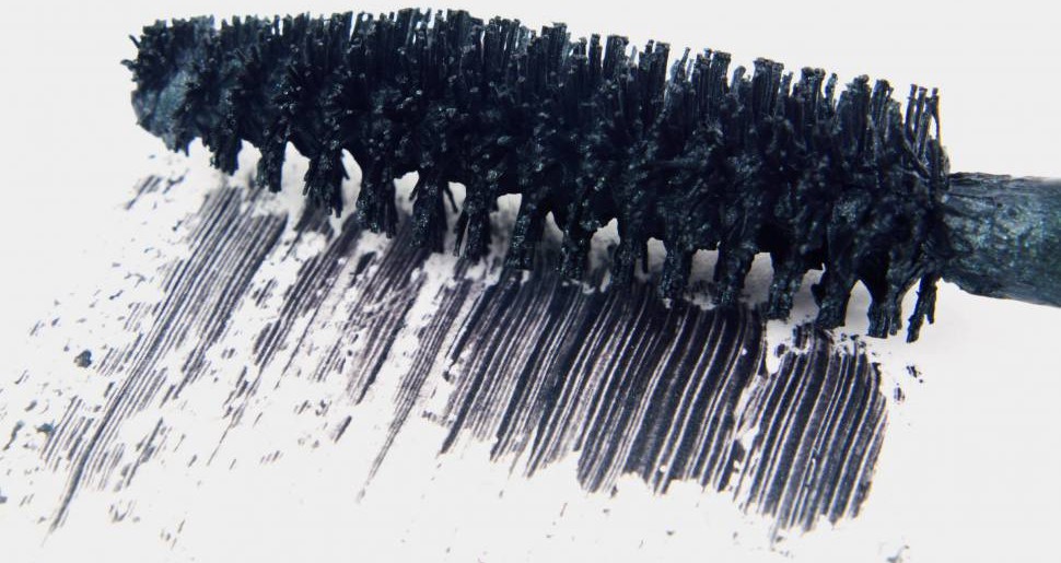 La historia de la máscara de pestañas